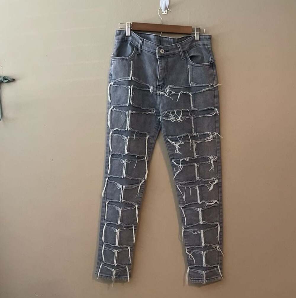 Design Top Grey Distressed Paneled Patchwork Denim Jeans